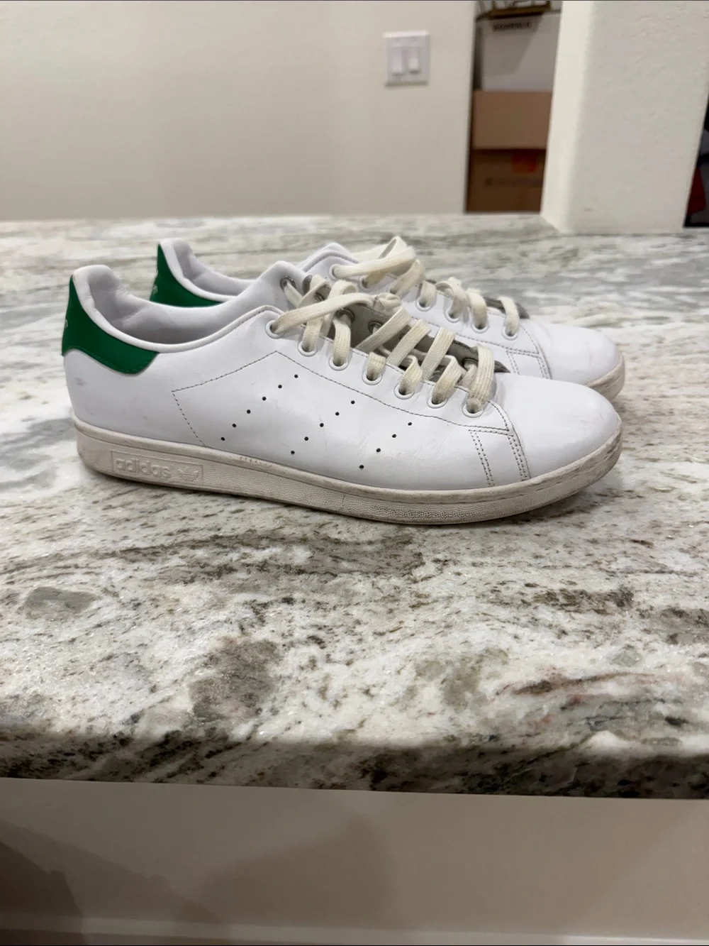 Stan Smith adidas White Sneakers with Green Heel Tab size 12